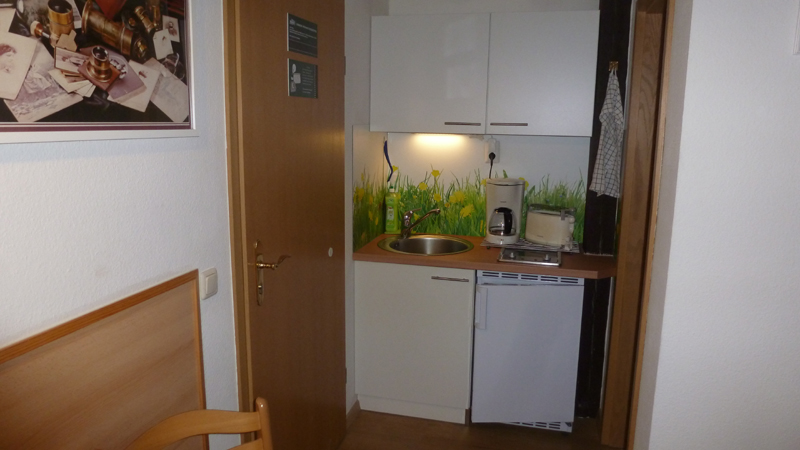 Unterkunft in Dresden - Doppelzimmer Nr. 3 - Miniküche | Pension "Zum Knipser" Dresden